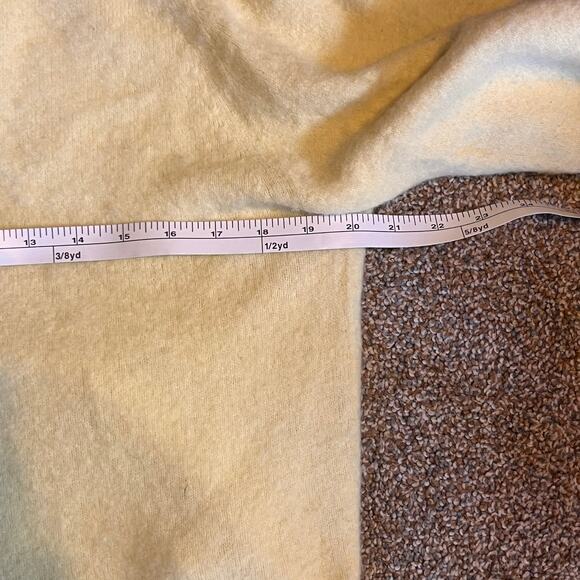 Bianco & Blu Women's Yellow Crew Neck Sweater.  Size Large - Picture 4 of 6